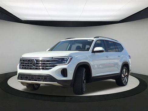 New 2026 Volkswagen Atlas SE image 3
