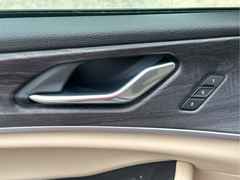 New 2025 Jeep Grand Cherokee Limited w/ Luxury Tech Group II image 33