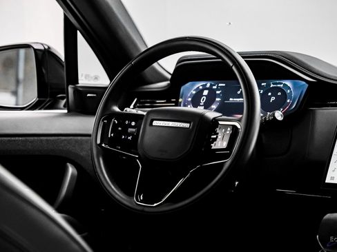 Used 2025 Land Rover Range Rover Sport Dynamic SE image 44