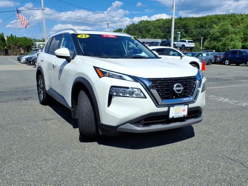Used 2023 Nissan Rogue SV w/ SV Premium B Package AWD/4WD image 3