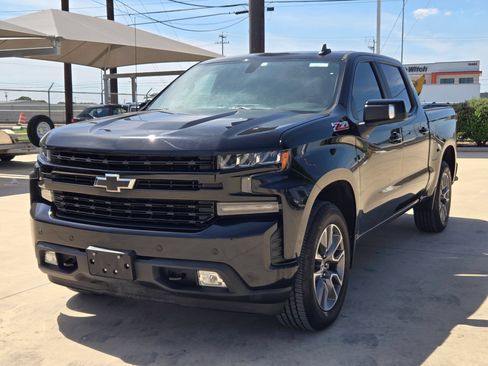 Certified 2019 Chevrolet Silverado 1500 RST AWD/4WD image 3