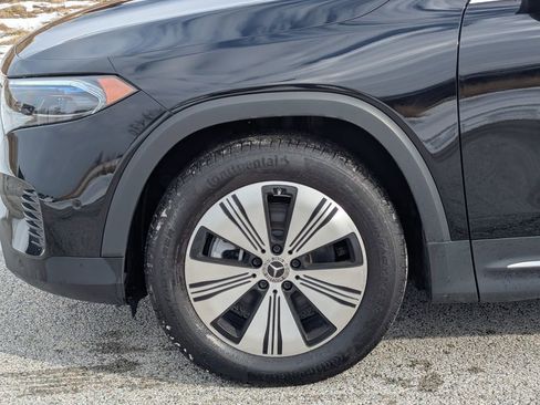 Used 2023 Mercedes-Benz EQB 300 4MATIC image 13