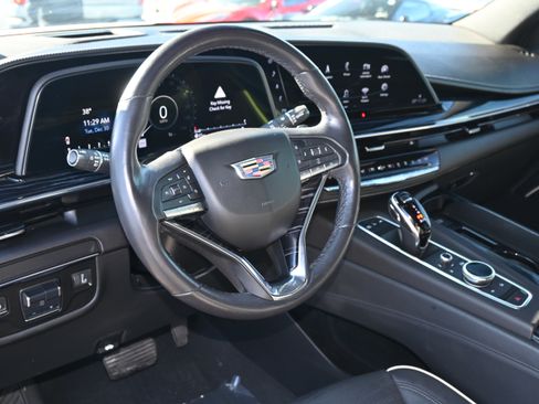 Used 2021 Cadillac Escalade Sport image 3