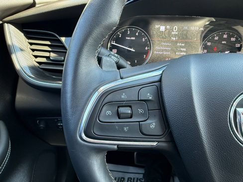 Used 2022 Buick Envision Essence w/ Technology Package II image 28