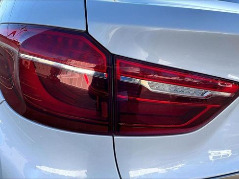 Used 2019 BMW X6 xDrive35i w/ Premium Package image 23