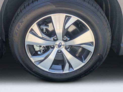 Used 2025 Subaru Ascent Premium AWD/4WD image 11