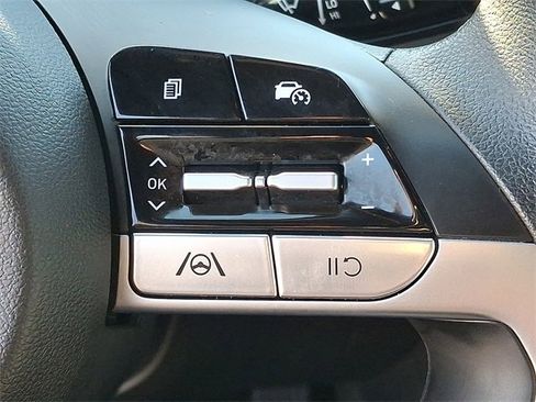 Used 2023 Hyundai Santa Cruz SEL image 18