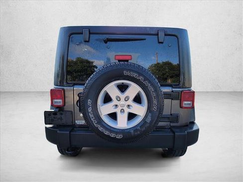 Used 2017 Jeep Wrangler Unlimited Sport w/ Quick Order Package 24S AWD/4WD image 6