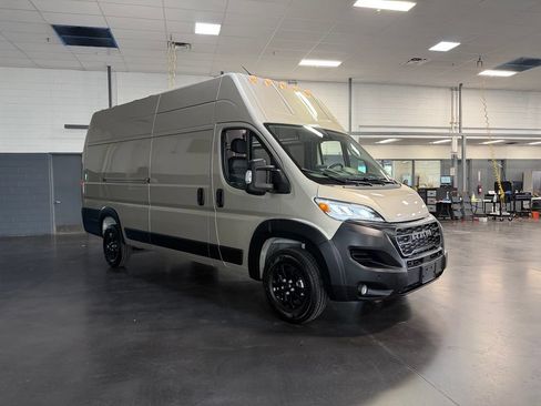 Used 2026 RAM ProMaster 3500 w/ Quick Order Package 22G SLT FWD image 3