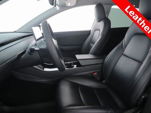 Used 2021 Tesla Model Y Long Range image 16