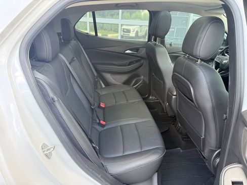 Used 2021 Buick Encore GX Essence w/ Advanced Technology Package FWD image 37