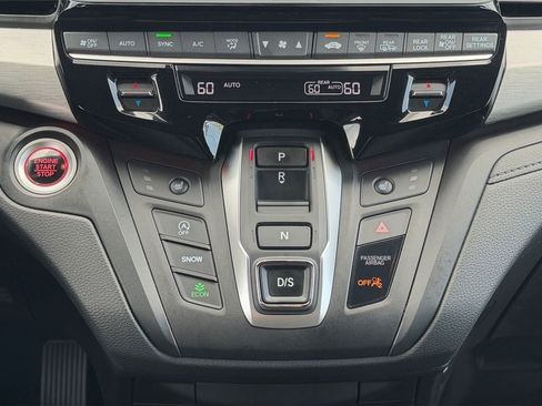 Used 2025 Honda Odyssey Sport-L image 19