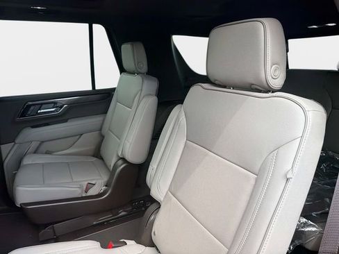 New 2026 GMC Yukon Elevation image 12