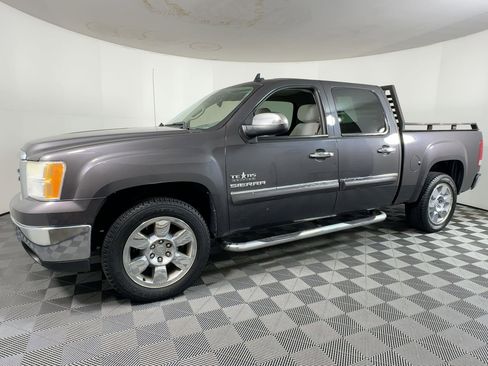 Used 2010 GMC Sierra 1500 SLE w/ Texas Edition image 20