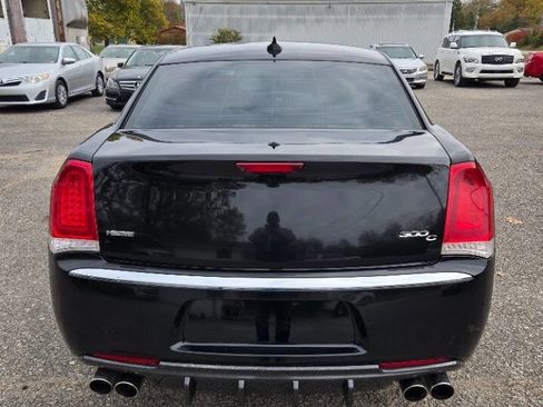 Used 2015 Chrysler 300 C image 8