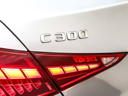 Used 2022 Mercedes-Benz C 300 Sedan image 10