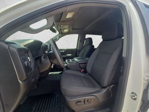 Used 2022 Chevrolet Silverado 1500 Custom image 14