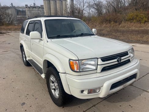 Used 2002 Toyota 4Runner Limited image 6