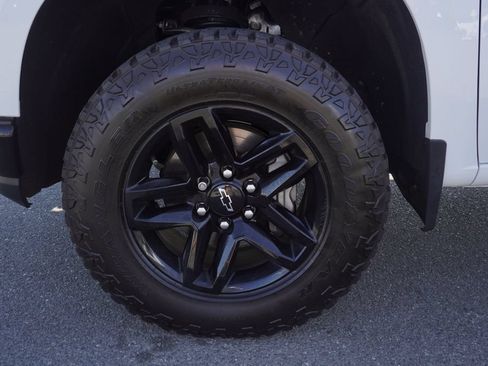 Used 2020 Chevrolet Silverado 1500 LT Trail Boss AWD/4WD image 4