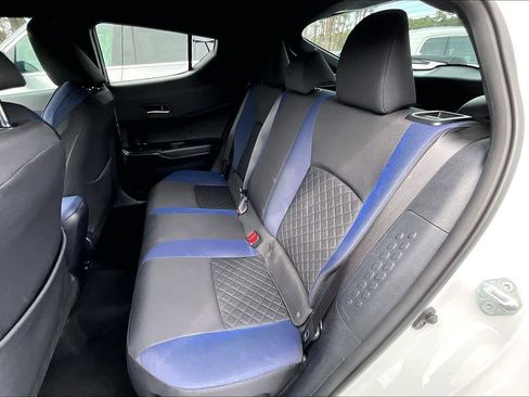 Used 2020 Toyota C-HR XLE image 20