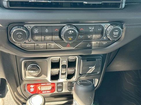 New 2026 Jeep Gladiator Rubicon image 21