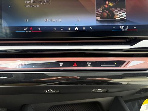 Certified 2025 BMW i5 xDrive40 w/ Premium Package image 28