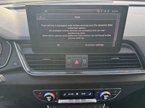 Certified 2025 Audi Q5 2.0T Premium w/ Convenience Plus Package image 17