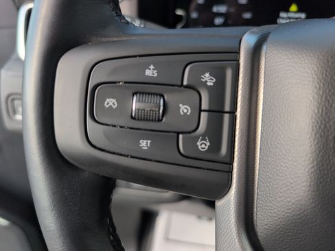 Used 2024 GMC Yukon Denali w/ Advanced Technology Package AWD/4WD image 25