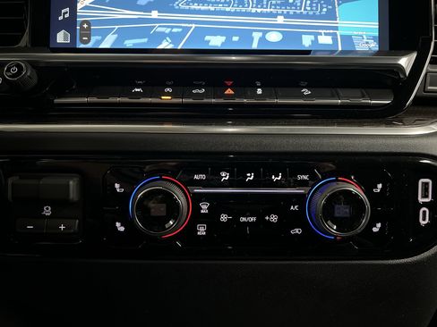 New 2026 Chevrolet Silverado 1500 LT AWD/4WD image 69