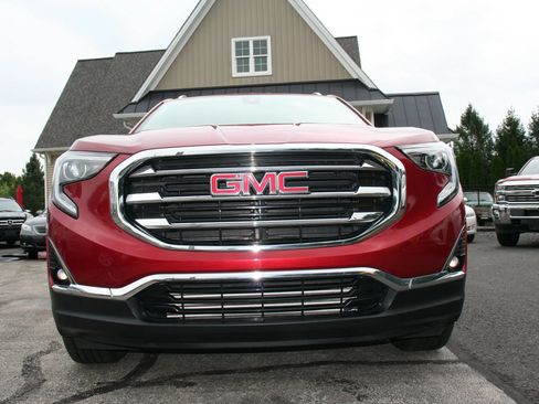 Used 2020 GMC Terrain SLT w/ Preferred Package AWD/4WD image 4