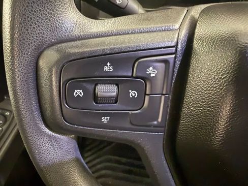 Used 2023 Chevrolet Silverado 1500 Custom image 17