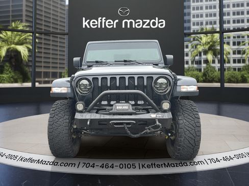 Used 2020 Jeep Wrangler Unlimited Sport AWD/4WD image 2
