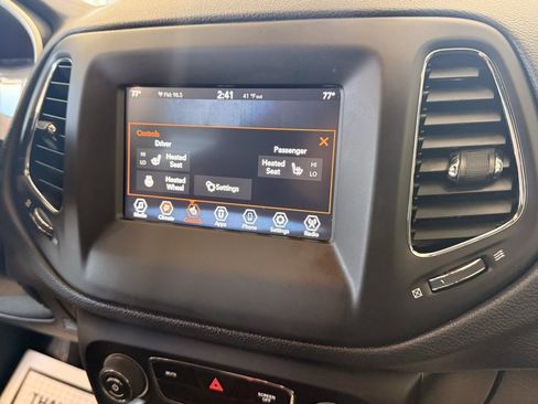 Used 2019 Jeep Compass Latitude w/ Cold Weather Group image 27