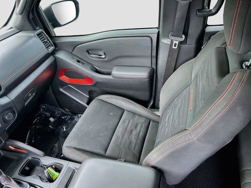 Used 2023 Nissan Frontier Pro-X w/ Technology Package RWD image 5