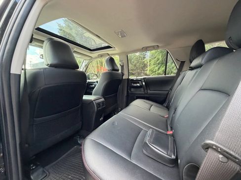 Used 2023 Toyota 4Runner TRD Off-Road Premium w/ Off Road Premium Plus Package AWD/4WD image 18