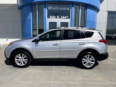 Used 2015 Toyota RAV4 Limited AWD/4WD image 1