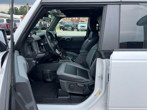 Used 2024 Ford Bronco Big Bend image 12