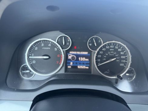 Used 2014 Toyota Tundra Platinum AWD/4WD image 17