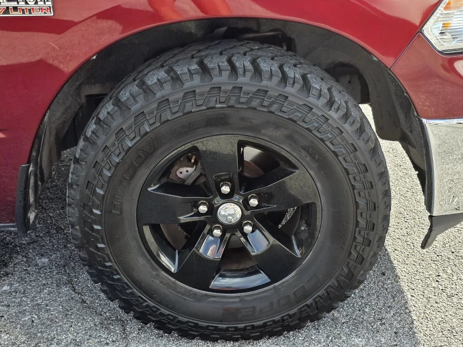 Used 2021 RAM 1500 Classic SLT RWD image 12