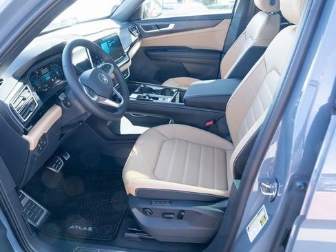 New 2026 Volkswagen Atlas Cross Sport SEL R-Line AWD/4WD image 17