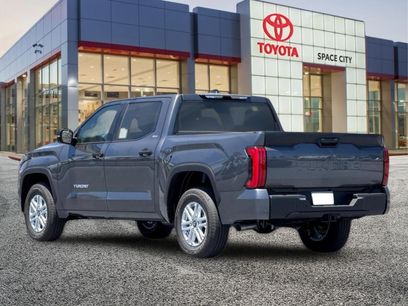 New 2026 Toyota Tundra SR5