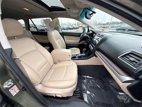 Used 2015 Subaru Outback 2.5i Limited image 23