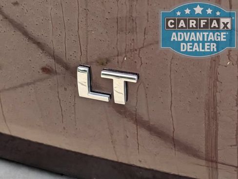 Used 2021 Chevrolet Traverse LT FWD image 39