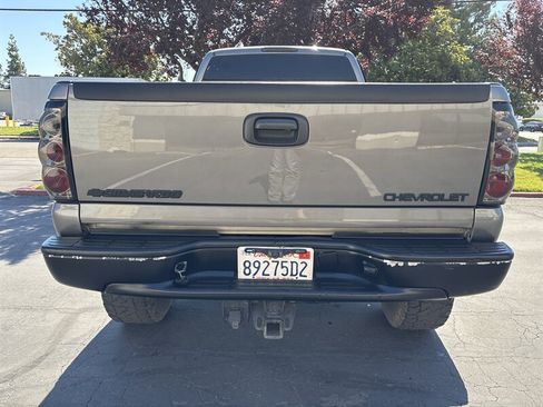 Used 2003 Chevrolet Silverado 2500 LS w/ Skid Plate Package AWD/4WD image 11
