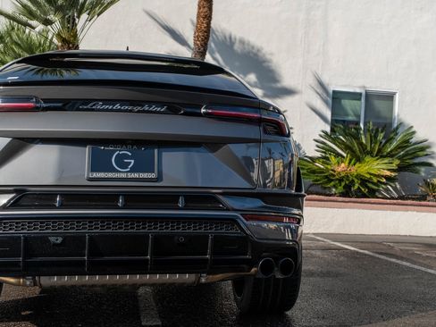 Used 2024 Lamborghini Urus S image 36