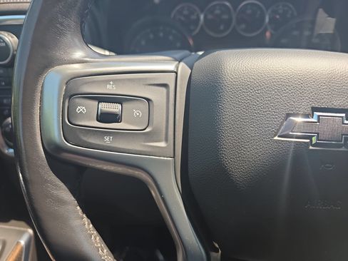 Used 2022 Chevrolet Silverado 1500 RST AWD/4WD image 16
