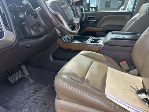 Used 2015 GMC Sierra 2500 SLT w/ Duramax Plus Package image 5