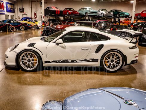 Used 2016 Porsche 911 GT3 RS RWD image 5