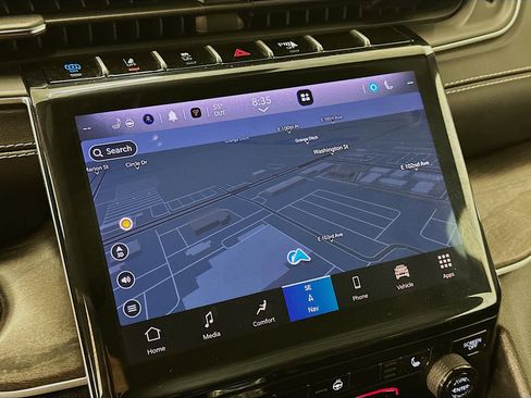 Used 2024 Jeep Grand Cherokee Limited 4xe w/ Trailer Tow Package AWD/4WD image 22