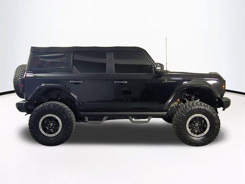 Used 2022 Ford Bronco Badlands image 4